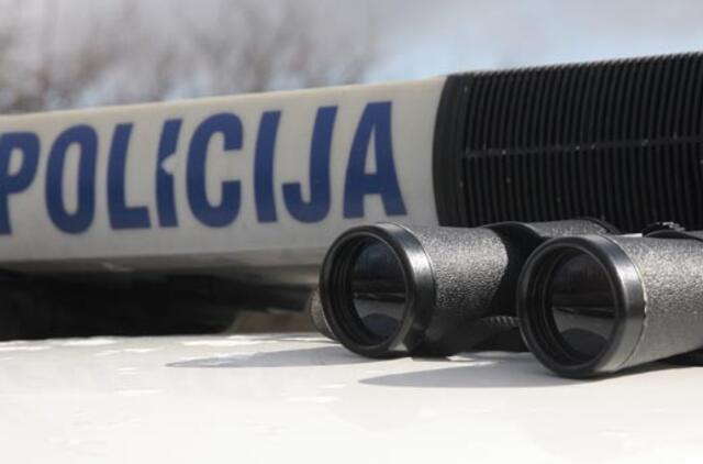 Suimti du įtariami policijos automobilių padegėjai