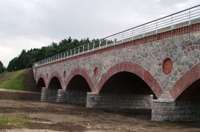 Vakarų Lietuvoje atgimsta istoriniai geležinkelio tiltai