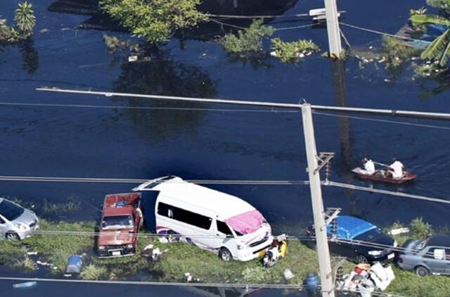 Dėl potvynių Tailande Bankoko oro uostas atšaukė skrydžius