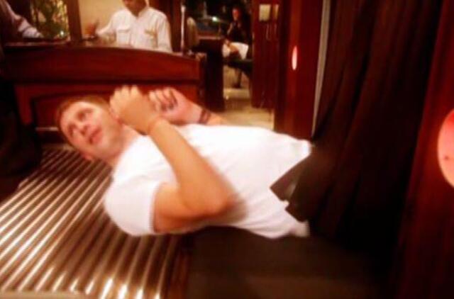 Egidijus Dragūnas oro uoste Indijoje atsigulė ant skenerio vietoj lagamino