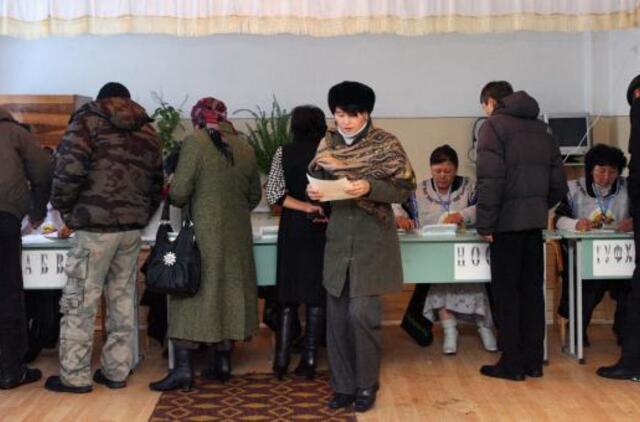 Kirgizijoje vyksta prezidento rinkimai