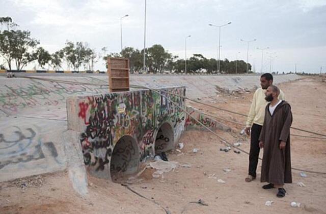 Muamaras Kadafis palaidotas slaptoje vietoje dykumoje