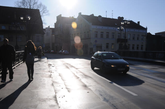 Naktinės šalnos vairuotojams pateiks išbandymą plikledžiu