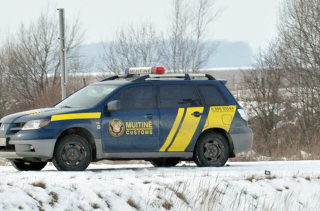 Siūlo įvertinti tarnybinių automobilių nežymėjimo efektyvumą