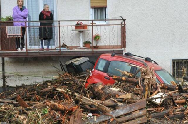 Smarki audra Italijoje nusinešė šešių žmonių gyvybes