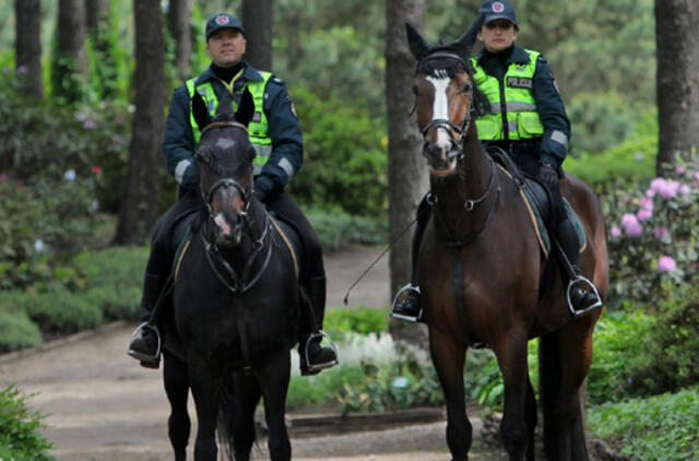 Spalio 2-oji: vardadieniai, dangaus kūnai, istorija