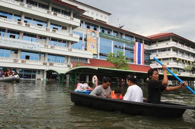 Tailande potvyniai nusinešė šimtus gyvybių
