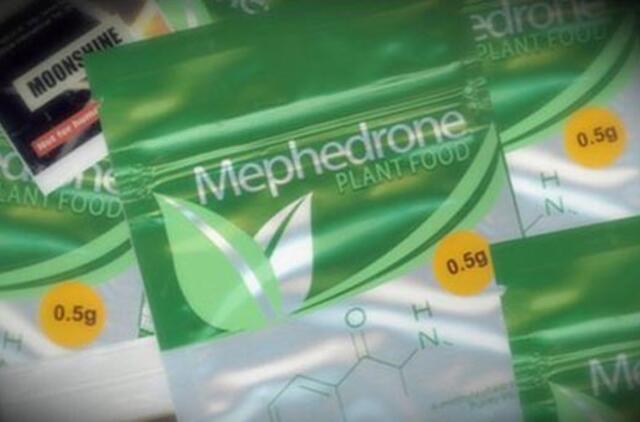 Už narkotikų kontrabandą internetu - teismas