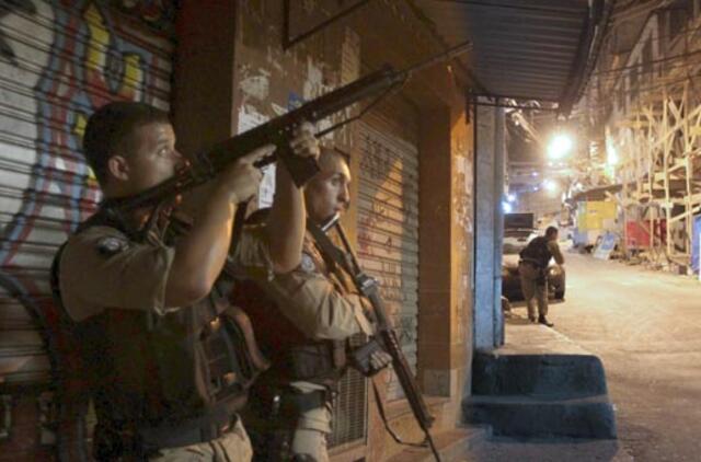 Brazilijos policija baigė operaciją didžiausiame Rio de Žaneiro lūšnų kvartale