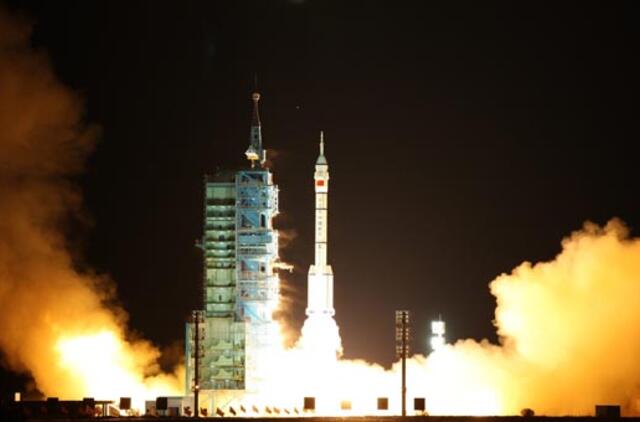 Kinija paleido į kosmosą erdvėlaivį