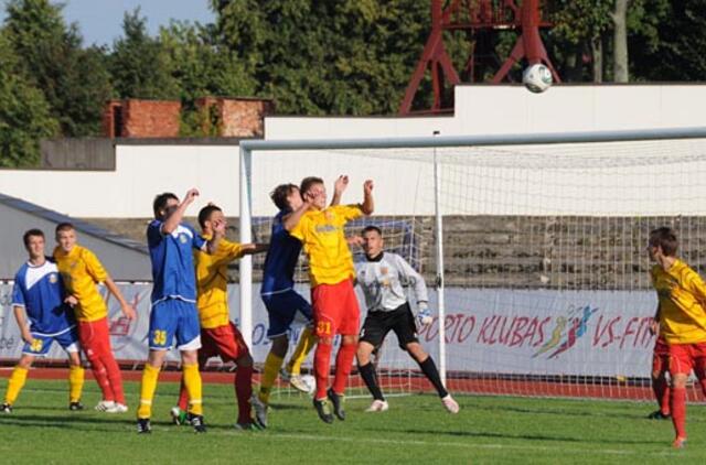 Klaipėdos futbolas pragiedrulių dar nemato