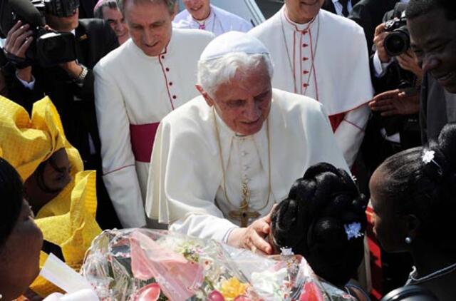 Popiežius Benediktas XVI atvyko į Beniną su ganytojiškuoju vizitu