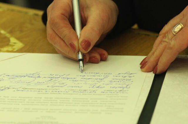 Seimo opozicija ir profsąjungos siekia, kad MMA būtų 50 proc. vidutinio darbo užmokesčio