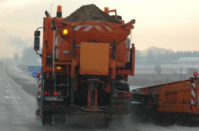 Daugelyje šalies kelių susidarė plikledis