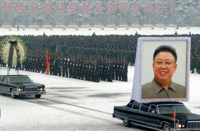 Kim Čen Iras po mirties paskelbtas Šiaurės Korėjos didvyriu