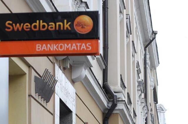 Latvijoje "Swedbank" klientai sekmadienį atsiėmė per 10 mln. latų indėlių