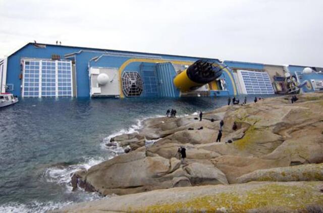 "Costa Concordia" katastrofa laivo savininkams kainuos 155-175 mln. dolerių