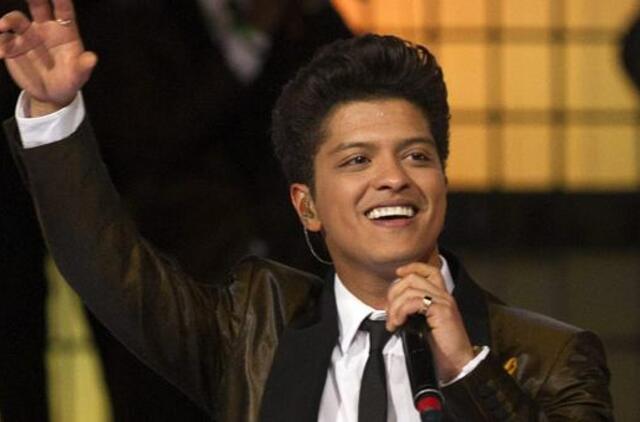 Dainininkas Bruno Mars atliko teismo paskirtą bausmę