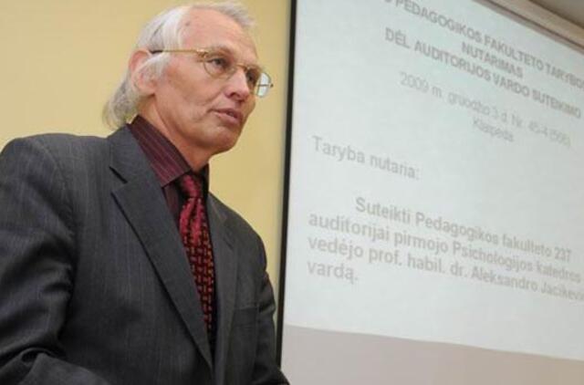 Dėl rektoriaus kėdės - į teismą