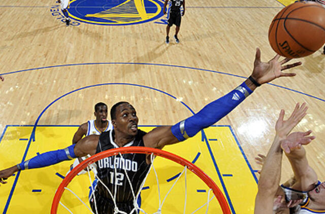 Dwightas Howardas pagerino beveik 50 metų senumo NBA rekordą