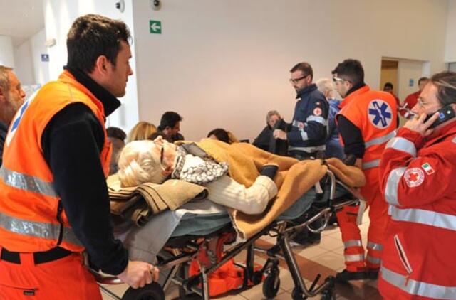 Gelbėtojai rado du gyvus kruizinio laivo "Costa Concordia" keleivius