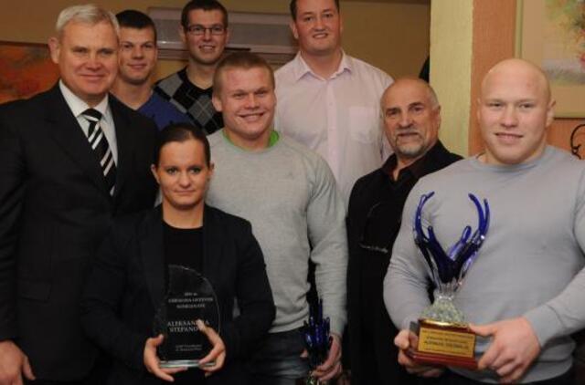 Geriausiems sunkiaatlečiams - apdovanojimai