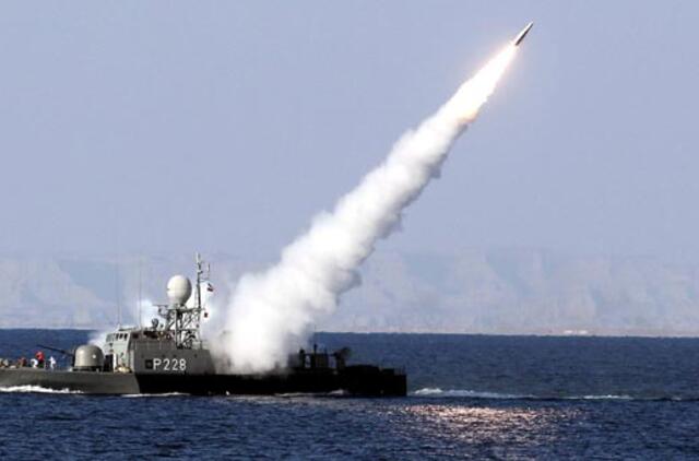 Iranas imitavo Ormūzo sąsiaurio blokadą