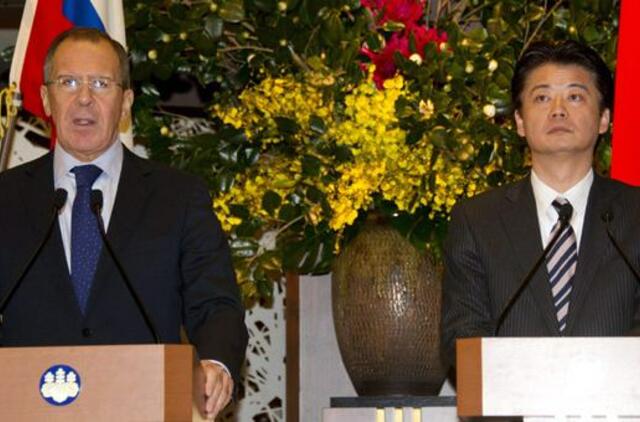 Japonai Sergejų Lavrovą sutiko antirusiškais piketais
