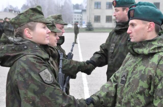 Lietuvos kariuomenėje tarnaujančios moterys griauna stereotipus