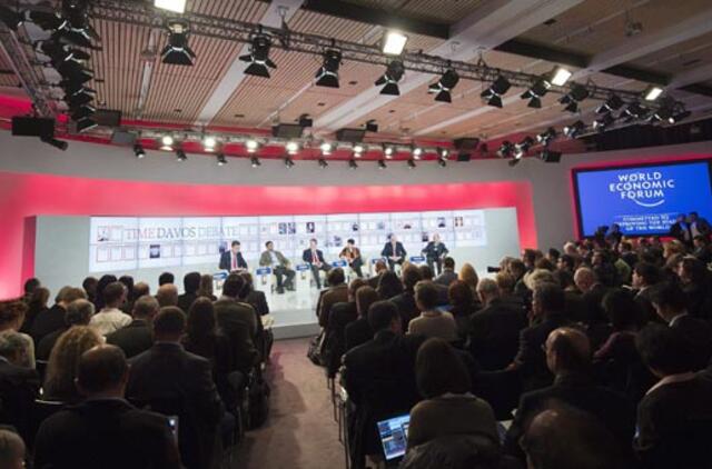 Pasaulio ekonomikos forumą Davose temdo susirūpinimas dėl euro zonos krizės