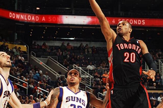 "Raptors" su Linu Kleiza nutraukė aštuonių pralaimėjimų seriją