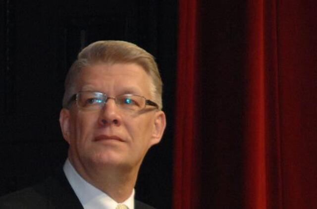 Valdis Zatleras - prieš rusų kalbos paskelbimą valstybine kalba