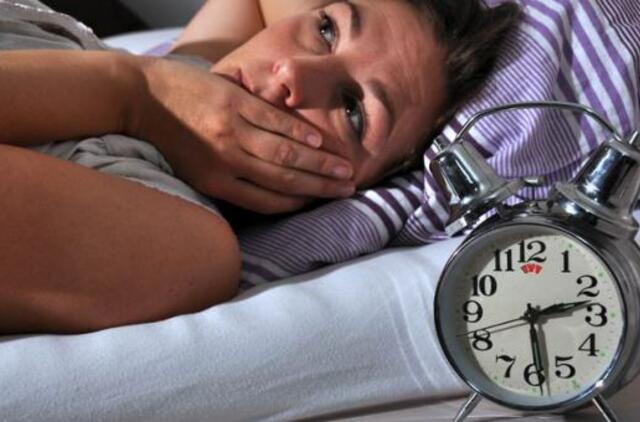 Ar galima žadinti per miegus vaikštančius žmones?