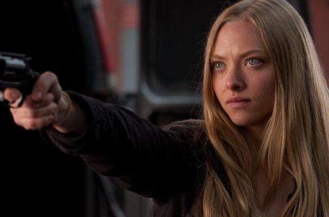 Filmo "12 vilties valandų" žvaigždė Amanda Seyfried papuošė "Glamour" viršelį