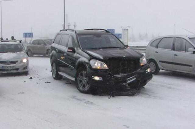 Masinė avarija blokavo kelią į Klaipėdą