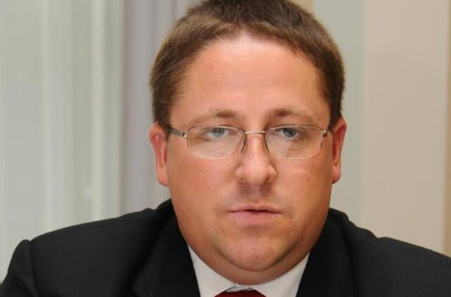 Palangos politikai savų direktorių nenuskriaudė