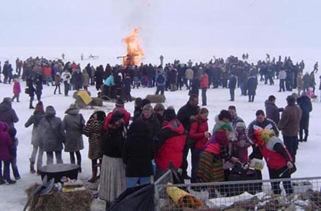 Pamariškiai ant Kuršmarių ledo varė žiemą ir degino Morę