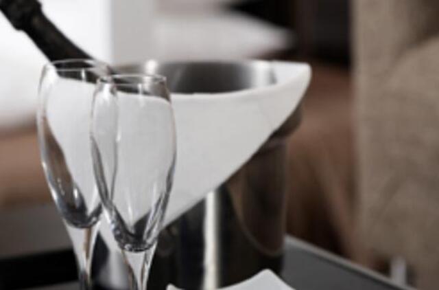 Teisėjas įsakė nusivesti žmoną romantiškos vakarienės