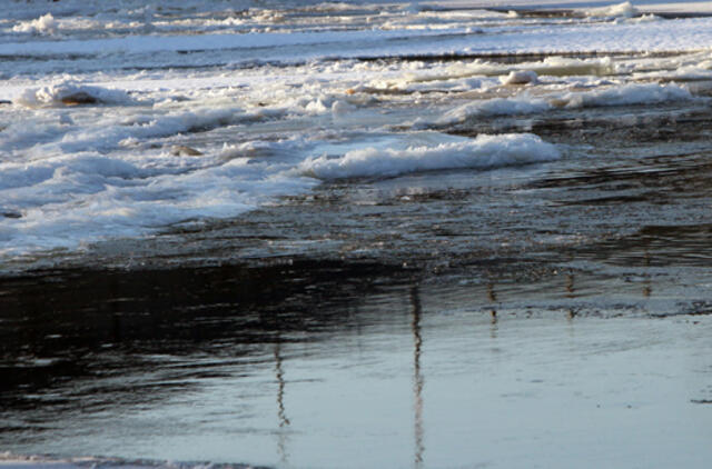 Vasario 21-oji: vardadieniai, dangaus kūnai, istorija