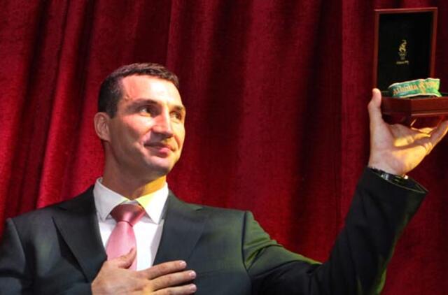 Aukcione už milijoną dolerių parduotas Vladimiro Kličko olimpinis aukso medalis