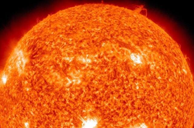 Ekspertė: Žemę pasieks dar intensyvesnė Saulės audra