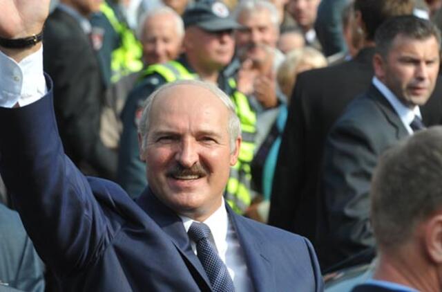 Geriau diktatorius nei "žydras", teigia A. Lukašenka