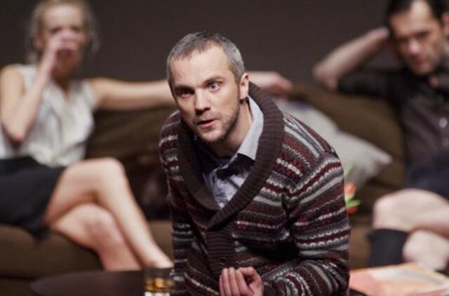 Giedrius Savickas: „Svarbiau yra gyventi gyvenimą realybėje, o ne scenoje“