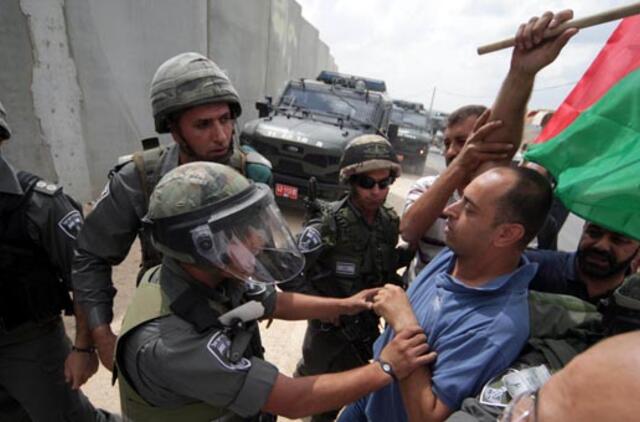 Izraelio antskrydžiai Palestinoje tęsiasi jau tris dienas