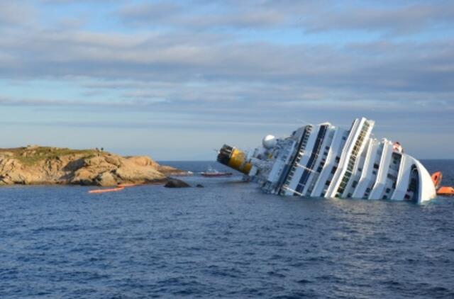 Katastrofą patyrusio "Costa Concordia" laivo nutraukimas kainuos daugiau nei 100 mln. eurų