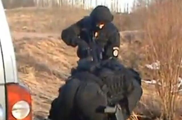 Klaipėdiečiai narkotikus gamino negyvenamoje sodyboje