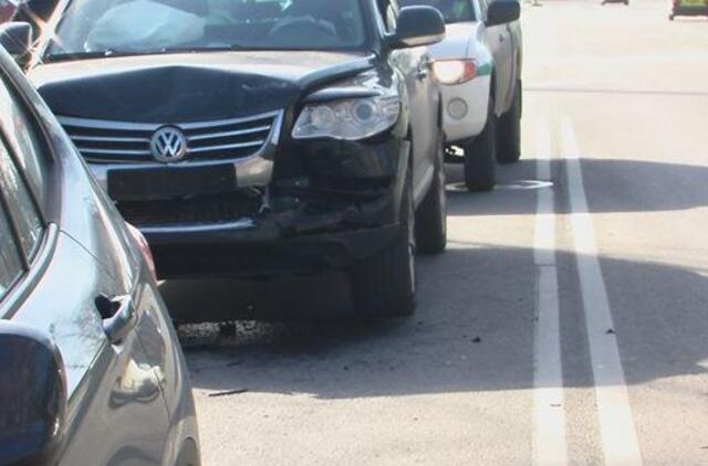 Prabangi avarija per žioplumą