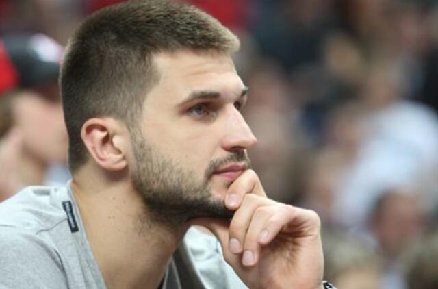 "Raptors" su L. Kleiza pralaimėjo "Nets" krepšininkams