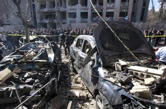 Sirijos sostinėje Damaske per du sprogimus žuvo 27 žmonės, dar 97 sužeisti