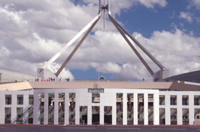 Australijos parlamentą sudrebino skandalas dėl priekabiavimo